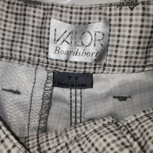 VALOR - Picture 2 of 4